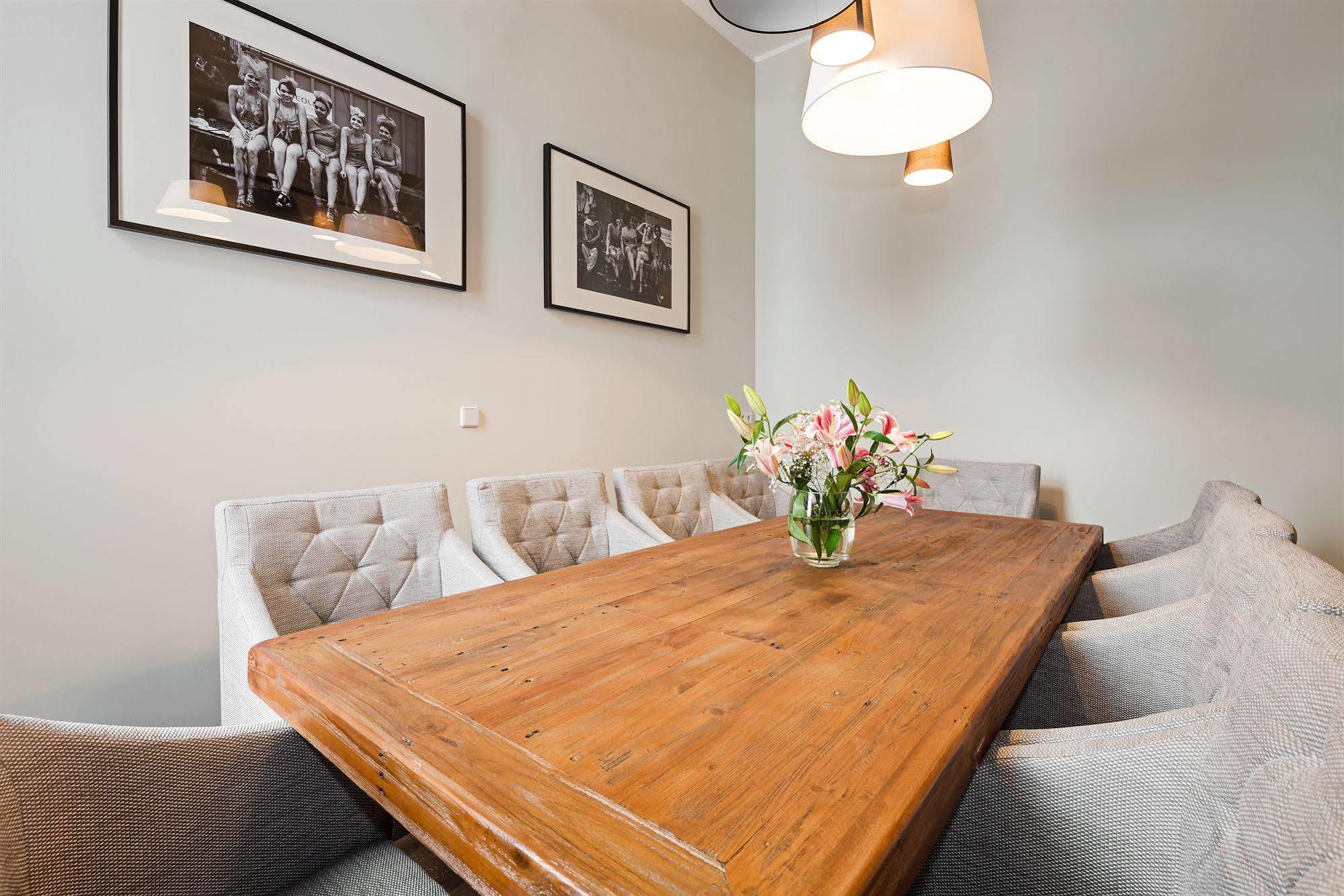 برلين شقق أرابيل البوتيكية المظهر الخارجي الصورة A dining room